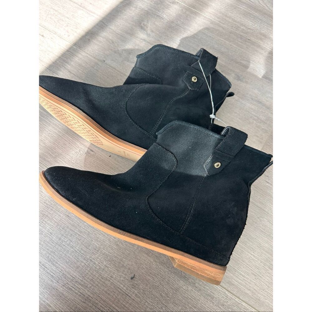 Cole Haan  Black Suede Booties Bootie  Sz 7New Flat Ankle Boots $200 retail
